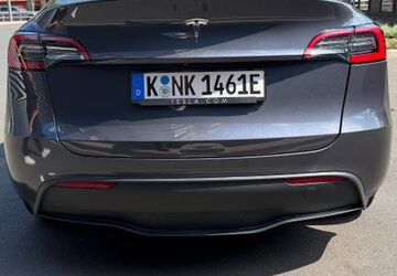 Tesla Model Y 95.000 km 26.500 &euro; Rösrath 51503