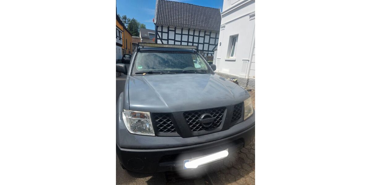 Nissan Navara 190.000 km 6.200 &euro; Bonn 53227