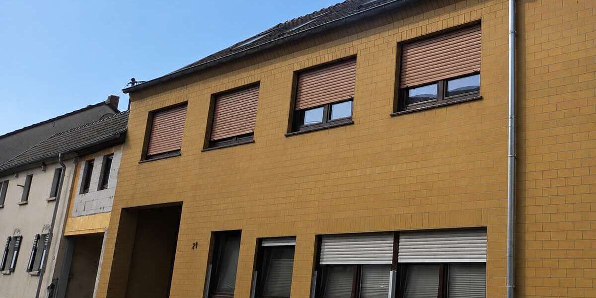 Etagenwohnung Rheinbach - 4 Zimmer, 140 m&sup2;, 1.477&euro; | Angebot:27072736