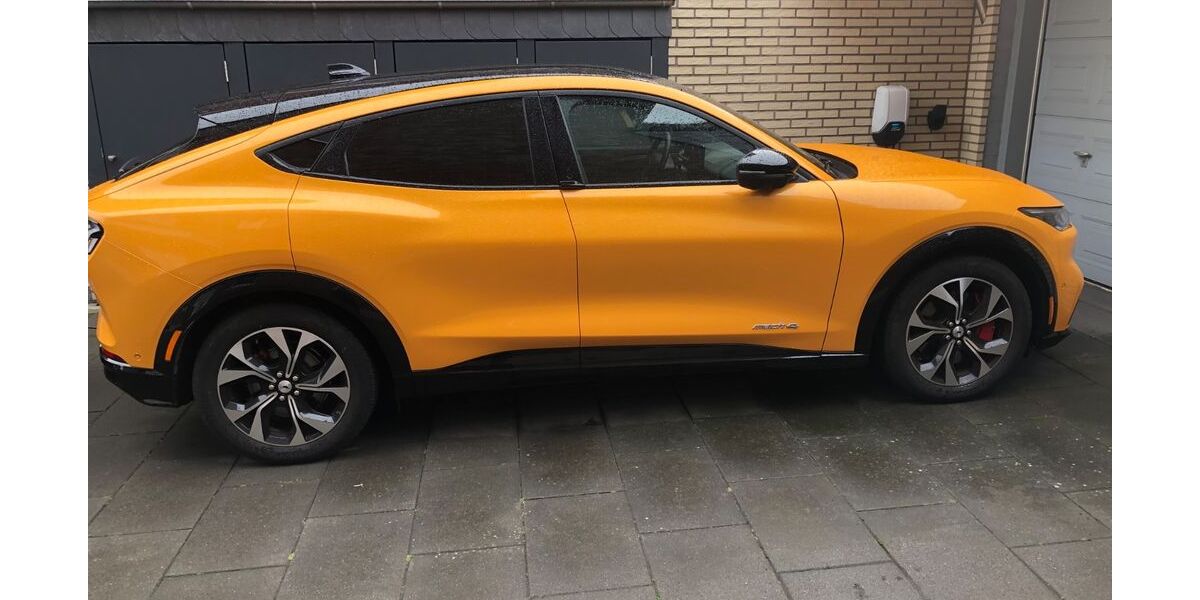 Ford Mustang Mach-E 52.000 km 34.750 &euro; Frechen 50226