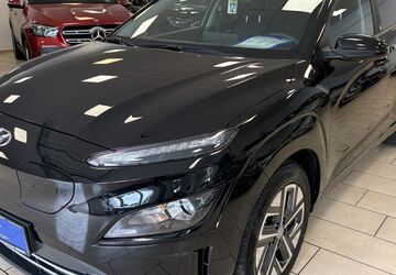 Hyundai KONA 28.827 km 18.800 &euro; Bonn 53227
