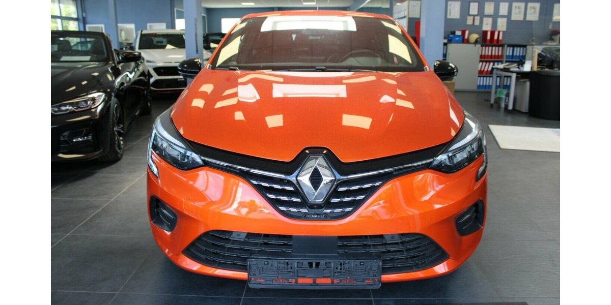 Renault Clio 1.6 E-TECH Hybrid 140 Intens 49.815 km 14.480 &euro; Euskirchen 53881