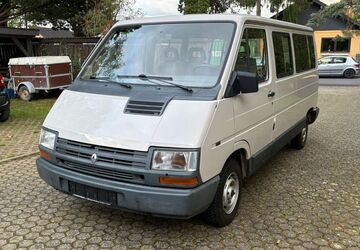 Renault Trafic 32.772 km 6.800 &euro; Euskirchen 53879