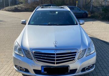Mercedes-Benz E 220 245.000 km 7.590 &euro; Bonn 53117