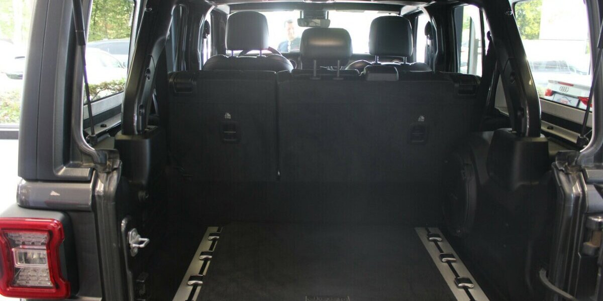 Jeep Wrangler Unlimited 2.0 PHEV Hardtop AWD Aut. Rubic 55.417 km 43.980 &euro; Euskirchen 53881