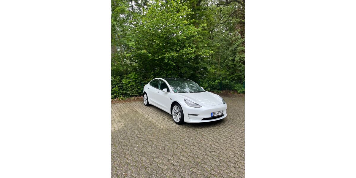 Tesla Model 3 97.000 km 24.490 &euro; Bonn 53115