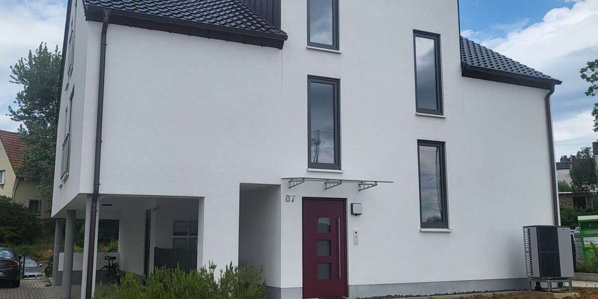 Etagenwohnung Bad Honnef - 2 Zimmer, 81 m&sup2;, 1.134&euro; | Angebot:27073213