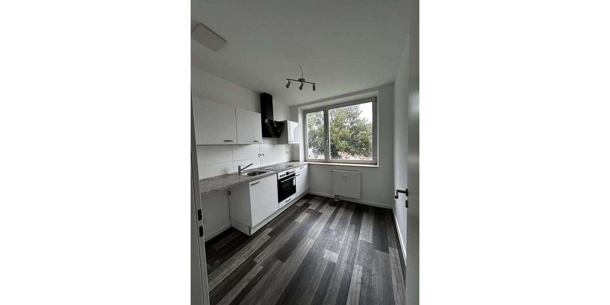 Etagenwohnung Frechen Hücheln - 3 Zimmer, 100 m&sup2;, 1.300&euro; | Angebot:26953402