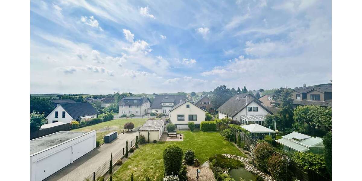 Etagenwohnung Wachtberg - 5 Zimmer, 145 m&sup2;, 1.350&euro; | Angebot:22502022