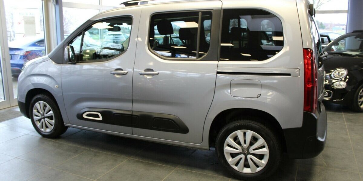 Citroen Berlingo M BlueHDi EAT8 Shine Panorama - Navi 82.816 km 17.980 &euro; Euskirchen 53881