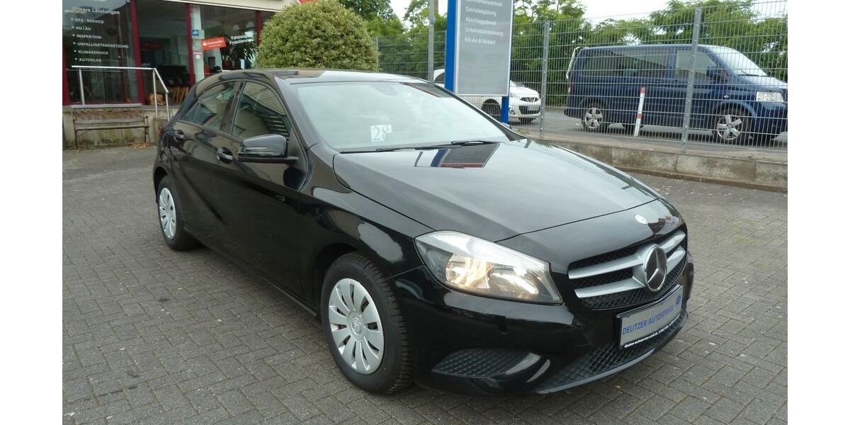 Mercedes-Benz A 180 163.084 km 6.590 &euro; Köln 51063