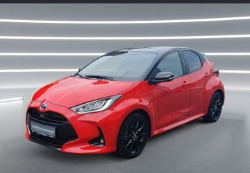 Toyota Yaris 33.767 km 22.490 &euro; Bonn 53119