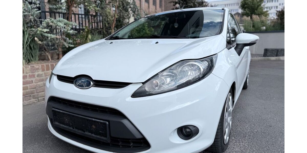 Ford Fiesta 147.000 km 3.300 &euro; Brühl (Nähe Köln) 50321