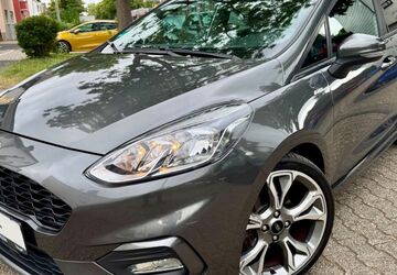 Ford Fiesta 122.000 km 11.290 &euro; Köln/Wahn 51147