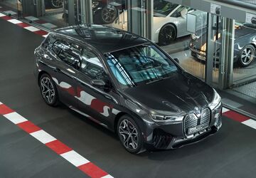 BMW iX 71.500 km 39.490 &euro; Köln 50829