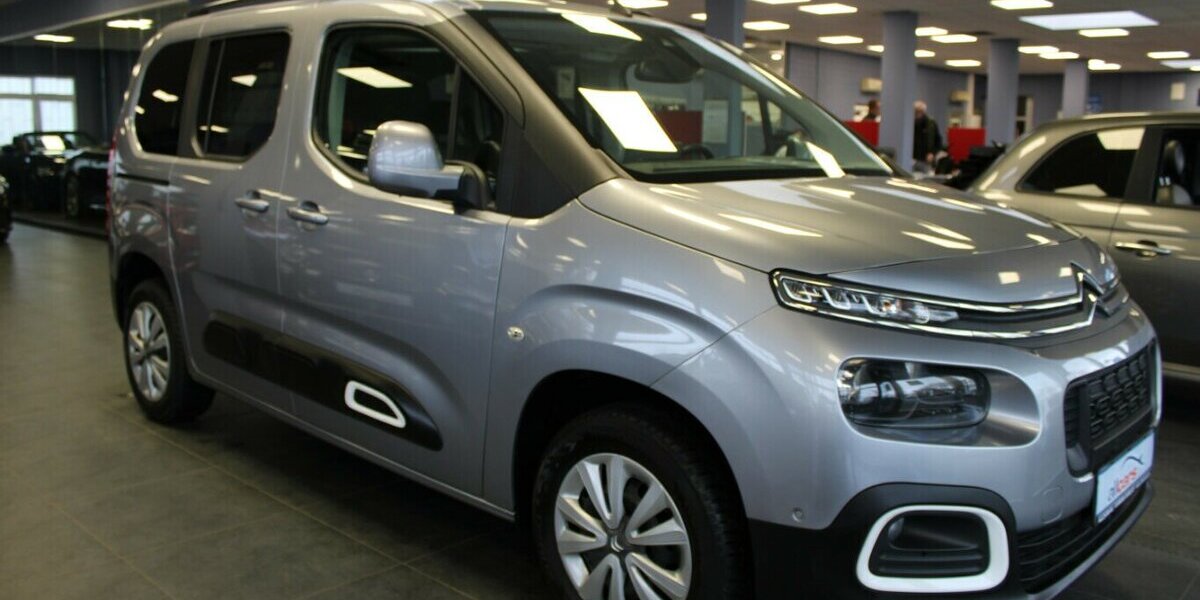 Citroen Berlingo M BlueHDi EAT8 Shine Panorama - Navi 82.816 km 17.980 &euro; Euskirchen 53881