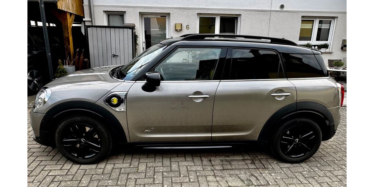Mini Countryman SE (Cooper) 67.000 km 19.800 &euro; Sinzig 53489