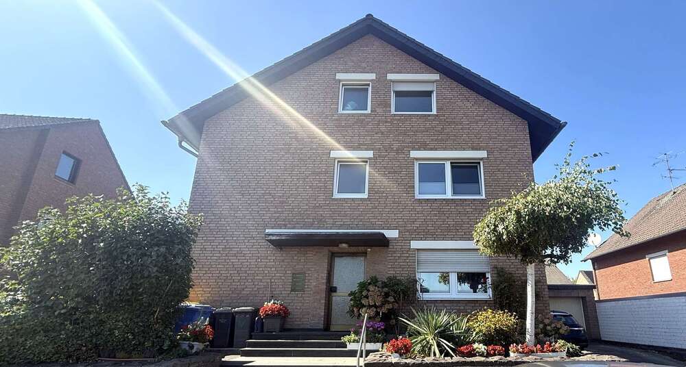 Etagenwohnung Frechen / Bachem Bachem - 3 Zimmer, 90 m&sup2;, 980&euro; | Angebot:27299074
