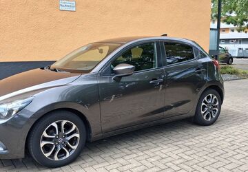Mazda 2 73.000 km 10.500 &euro; Köln 51069