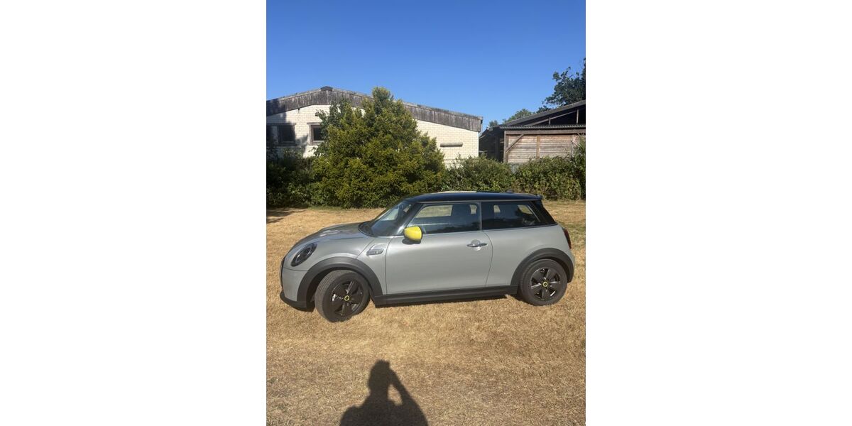 Mini Cooper SE 72.350 km 16.499 &euro; Koeln 51069