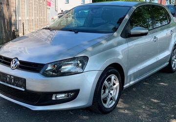 VW Polo 143.000 km 4.999 &euro; Köln 51107