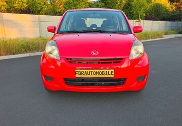 Daihatsu Sirion 118.500 km 2.500 &euro; BONN 53227