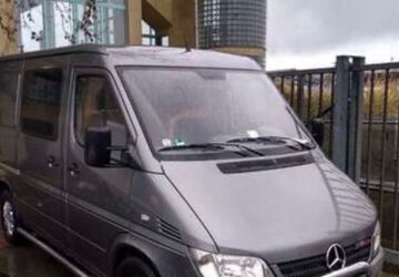 Mercedes-Benz Sprinter 190.885 km 6.000 &euro; Köln 50677