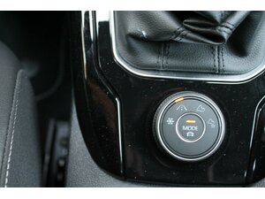 VW T-Roc 2,0 TDi 4-Motion R-Line Navi DSG SOFORT !!! 29.000 km 29.950 &euro; Bonn 53225