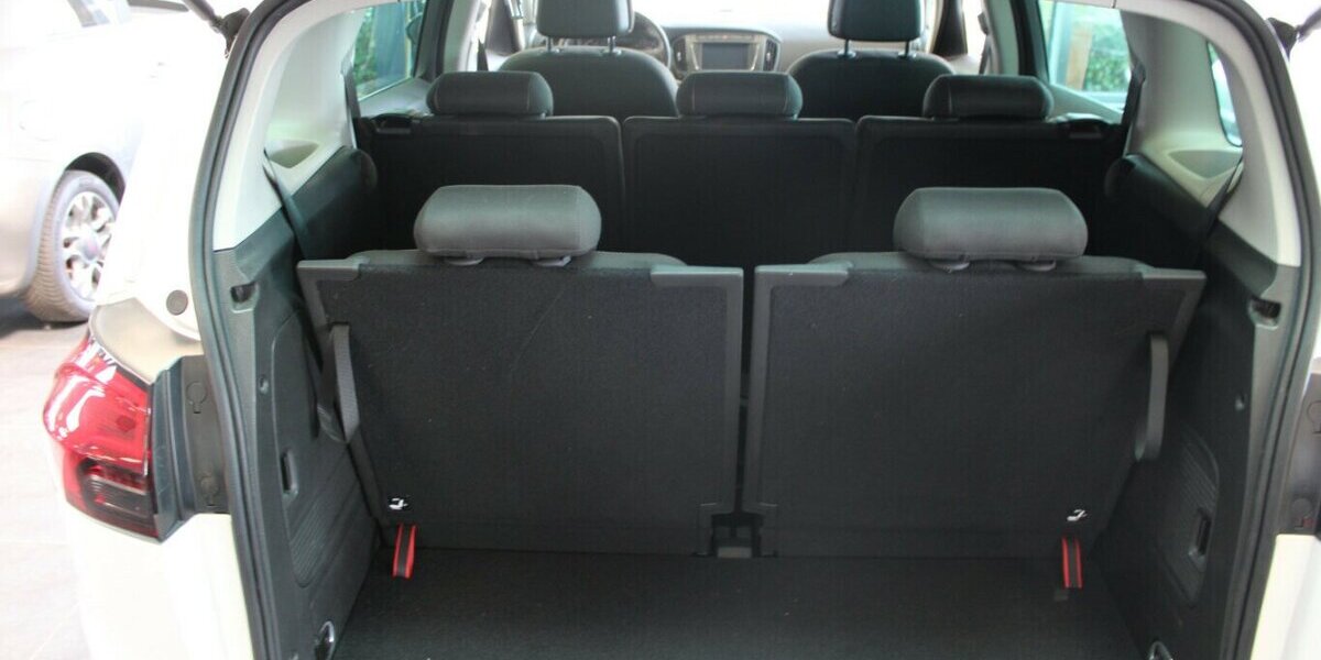 Opel Zafira 1.6 DIT Innovation - 7-Sitzer- 83.904 km 15.980 &euro; Euskirchen 53881