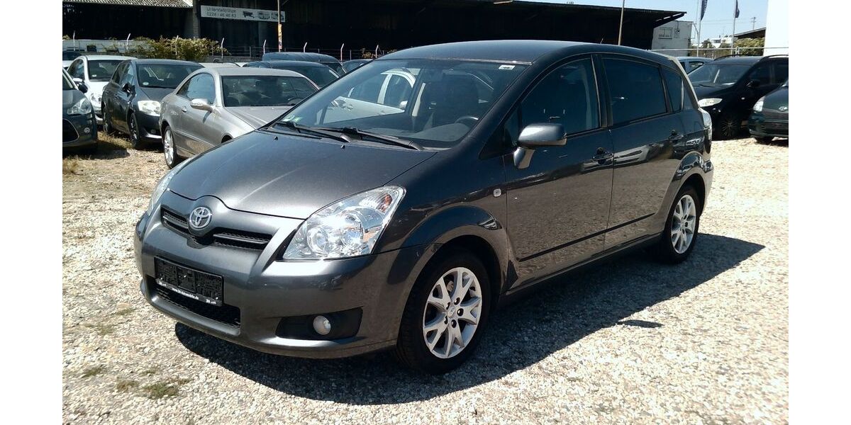 Toyota Corolla Verso 348.000 km 3.999 &euro; Bonn 53227
