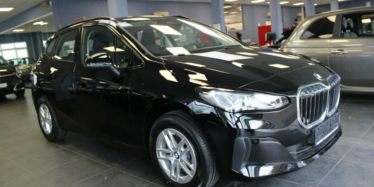 BMW 216 216i Active Tourer Aut, 10.776 km 25.980 &euro; Euskirchen 53881
