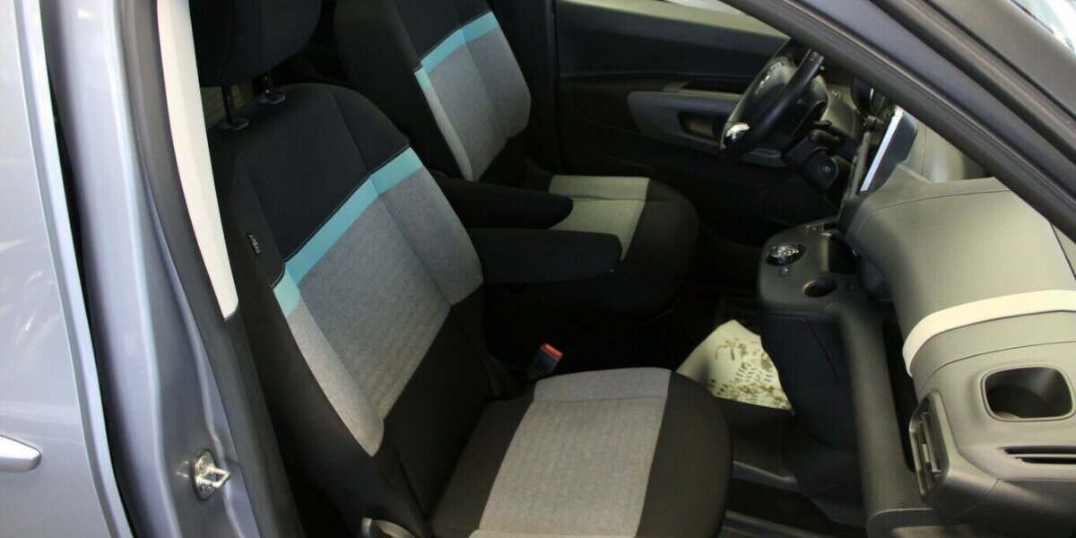 Citroen Berlingo M BlueHDi EAT8 Shine Panorama - Navi 82.816 km 17.980 &euro; Euskirchen 53881