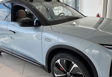 Nio EL6 23.762 km 43.200 &euro; Köln 50858