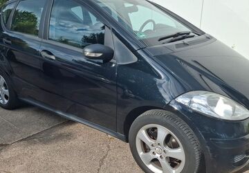 Mercedes-Benz A 150 137.625 km 3.995 &euro; Köln 51107