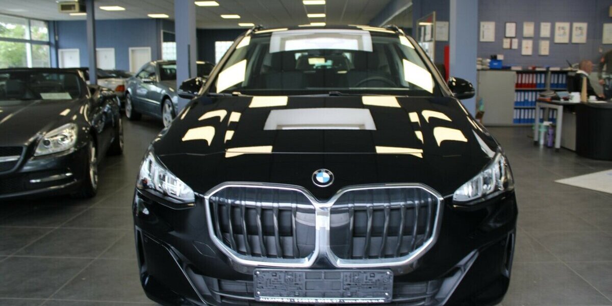 BMW 216 216i Active Tourer Aut, 10.776 km 25.980 &euro; Euskirchen 53881