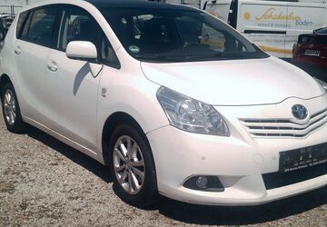 Toyota Verso 218.000 km 6.499 &euro; Bonn 53227