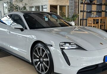 Porsche Taycan 17.386 km 77.900 &euro; Eitorf 53783