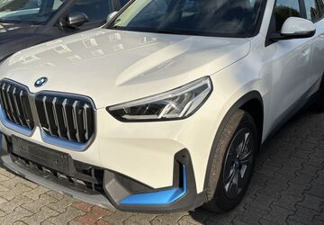 BMW iX1 28.326 km 31.500 &euro; Bonn 53227