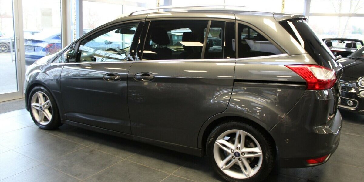 Ford Grand C-Max 1.0 EcoBoost Titanium - 7-Sitzer - 63.004 km 11.980 &euro; Euskirchen 53881