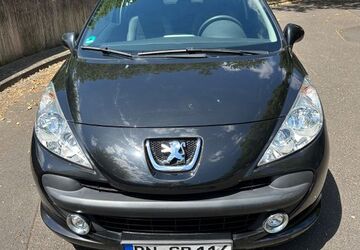 Peugeot 207 93.000 km 2.800 &euro; Bonn 53225
