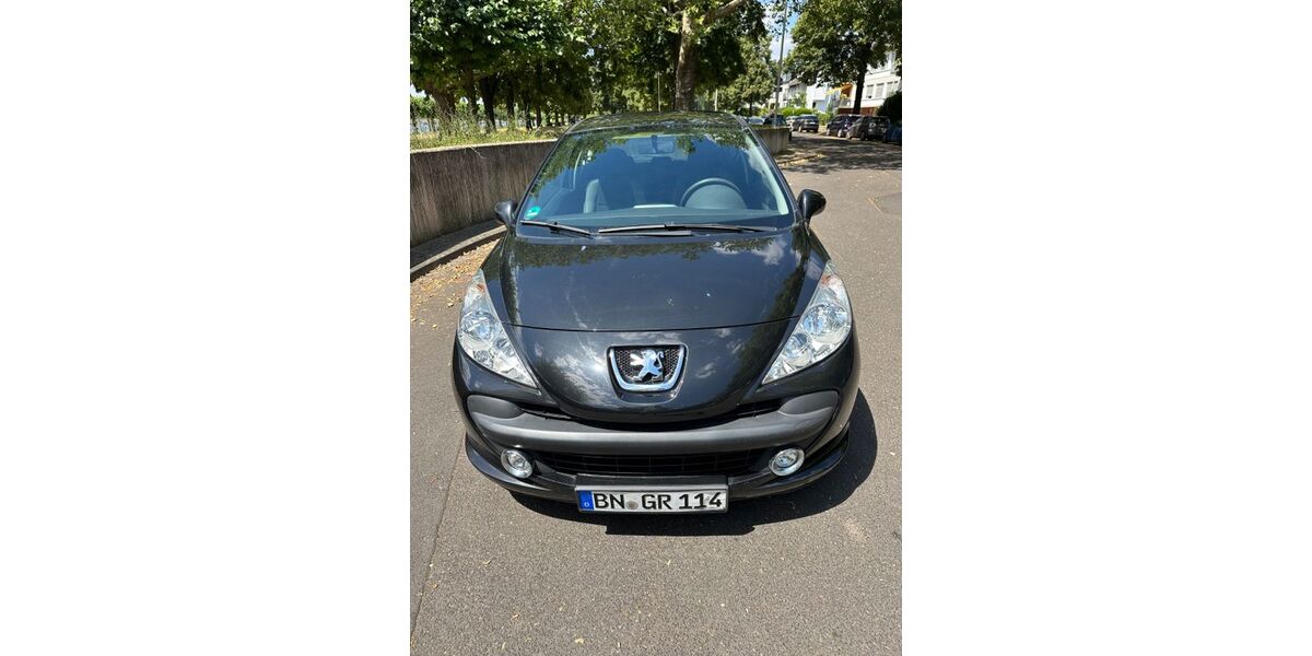 Peugeot 207 93.000 km 2.800 &euro; Bonn 53225