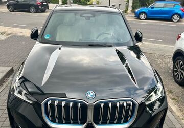 BMW iX1 43.000 km 37.200 &euro; Köln 50765