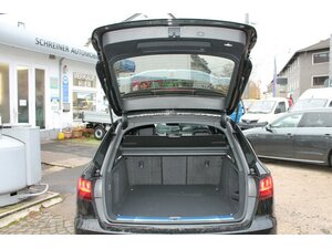 Audi A4 Avant TDi Quatt S-Line Navi AHK Standh Matrix 8.000 km 39.950 &euro; Bonn 53225