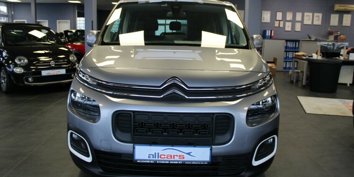 Citroen Berlingo M BlueHDi EAT8 Shine Panorama - Navi 82.816 km 17.980 &euro; Euskirchen 53881
