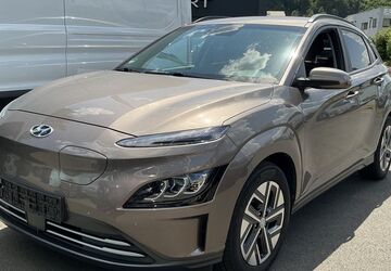 Hyundai KONA 28.426 km 24.900 &euro; Eitorf 53783