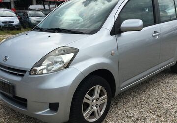 Daihatsu Sirion 190.000 km 2.500 &euro; Bonn 53227