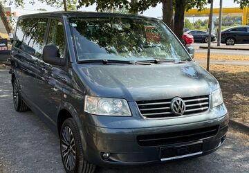 VW T5 Transporter 248.000 km 7.999 &euro; Köln 51107
