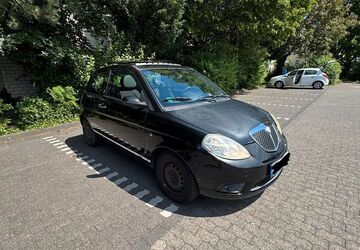 Lancia Ypsilon 265.000 km 1.299 &euro; Bonn 53225
