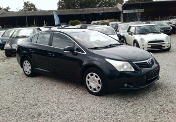 Toyota Avensis 185.000 km 4.499 &euro; Bonn 53227