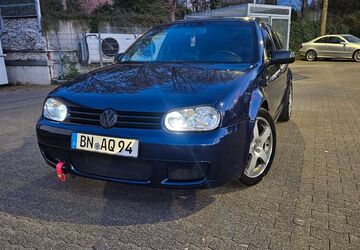 VW Golf 332.000 km 3.450 &euro; Bonn 53125